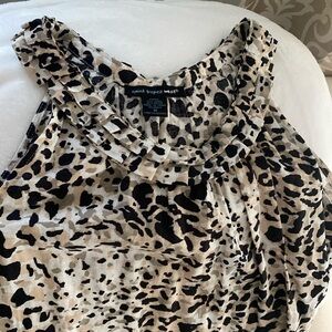 EUC sleeveless blouse